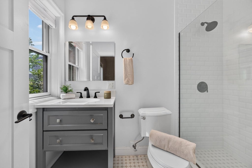 266 Amory St #2, Boston, MA Photo #10