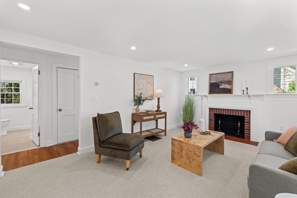 28 Sycamore Rd