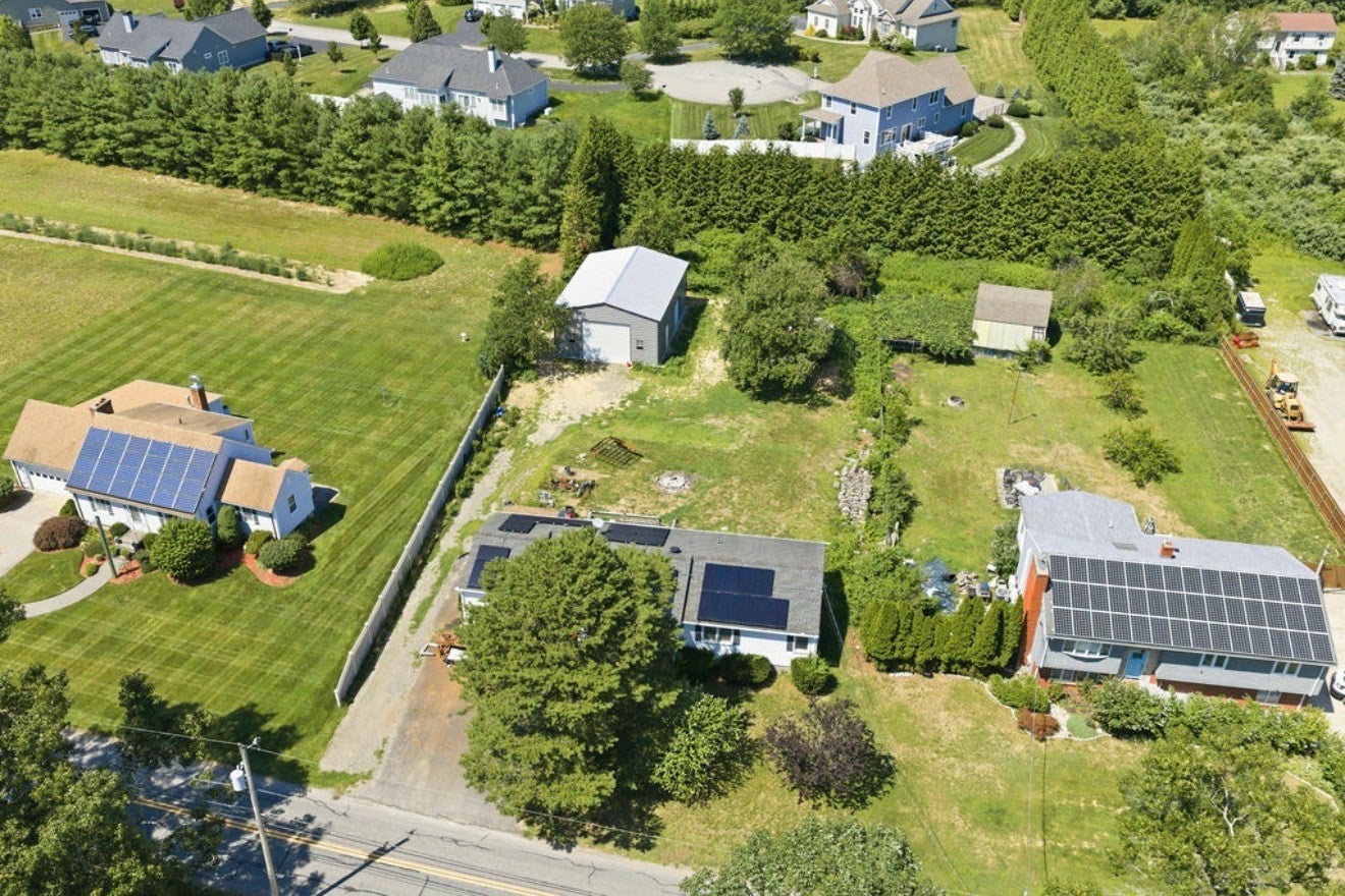 748 Warren Ave, Swansea, MA Photo #19