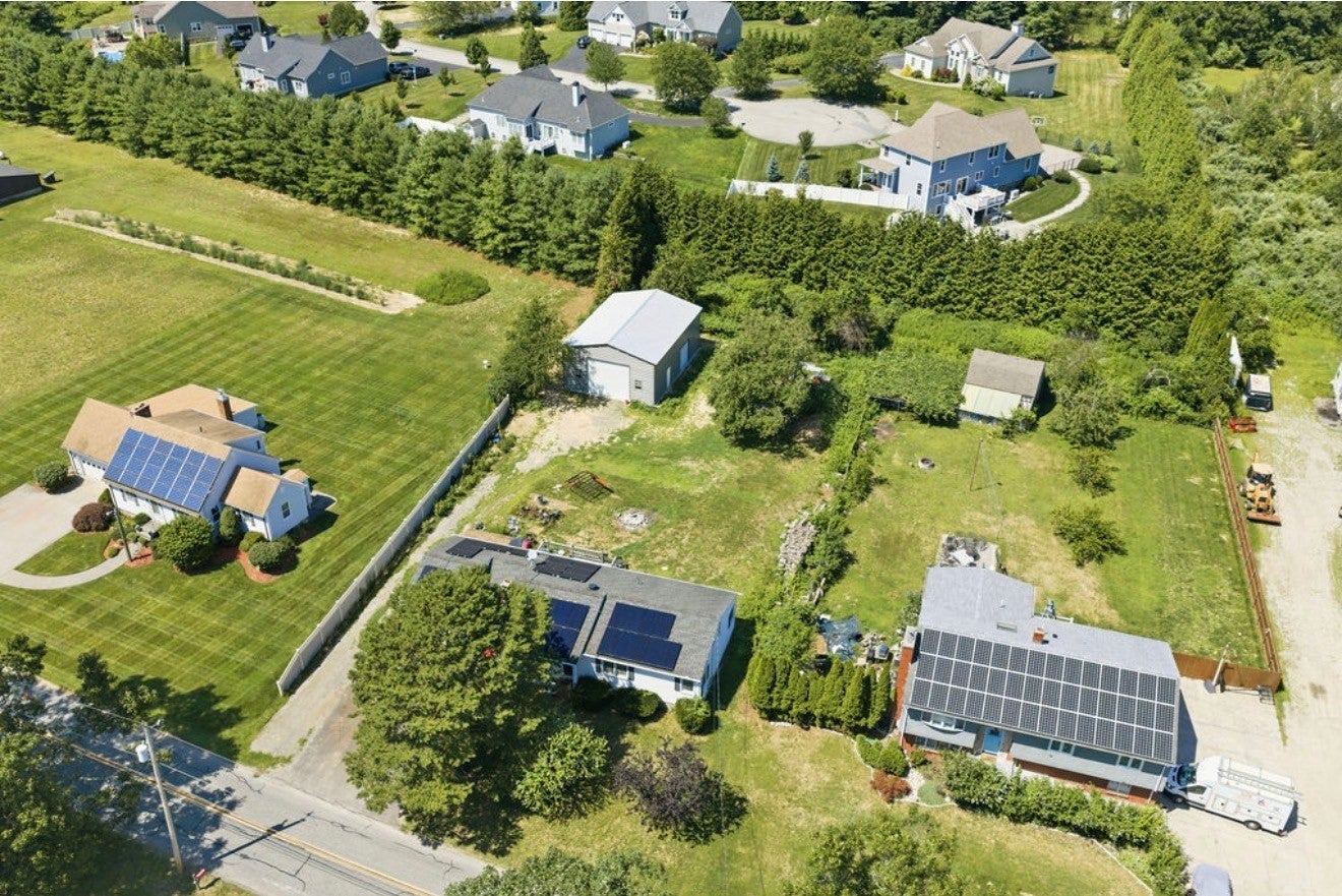 748 Warren Ave, Swansea, MA Photo #18