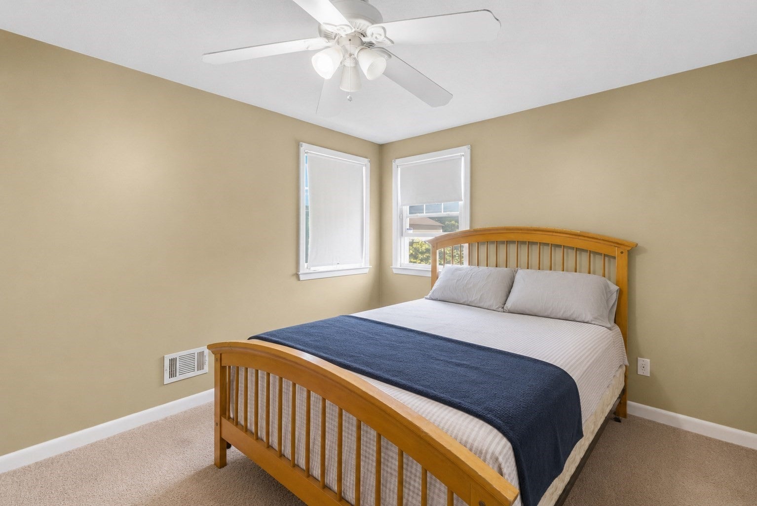 748 Warren Ave, Swansea, MA Photo #16