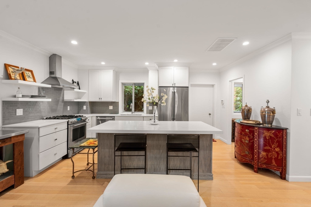 18 Chestnut Pl 18