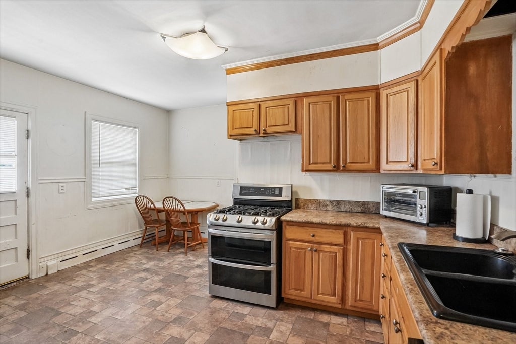 330 Primrose St, Haverhill, MA Photo #9