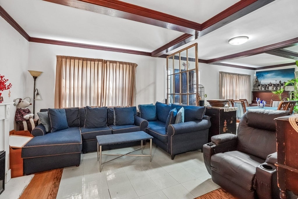 330 Primrose St, Haverhill, MA Photo #2