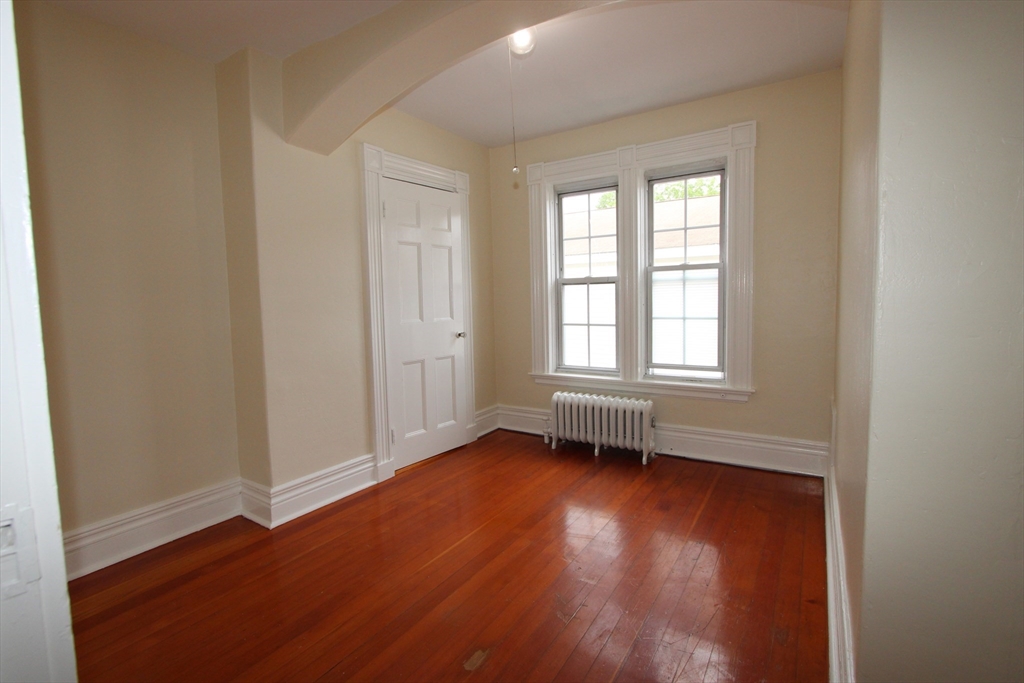 122 Elm St D