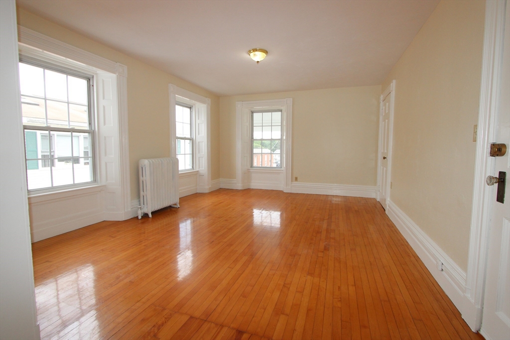 122 Elm St D