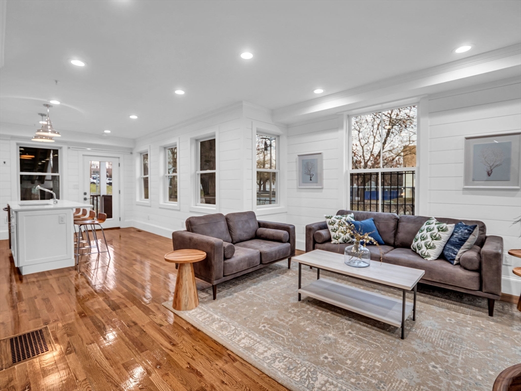 30 Copeland Street U-1