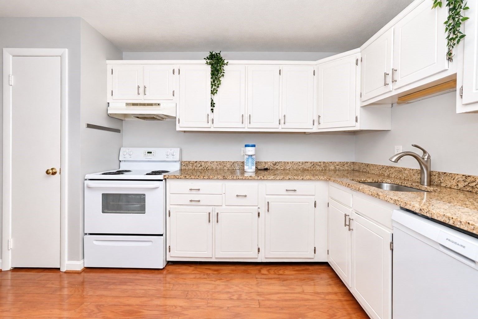 11 Cogswell Ave #6, Cambridge, MA, 11 Cogswell Ave #6, Cambridge, MA Photo #3