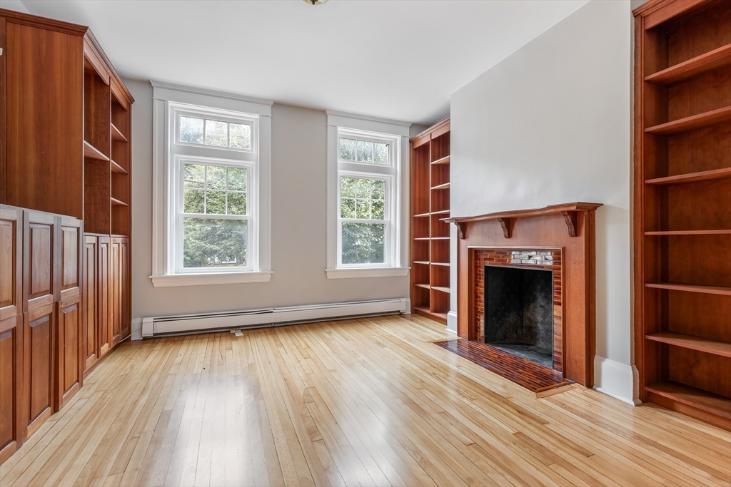 141 Longwood Ave 1