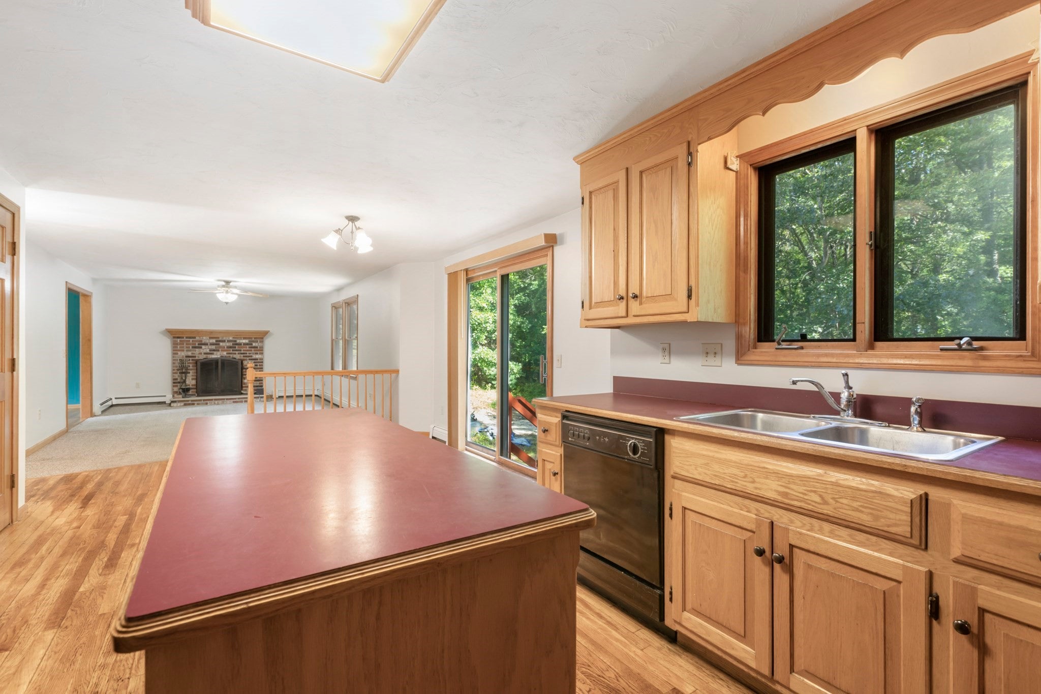 25 Caswell Ct, Douglas, MA, 25 Caswell Ct, Douglas, MA Photo #8