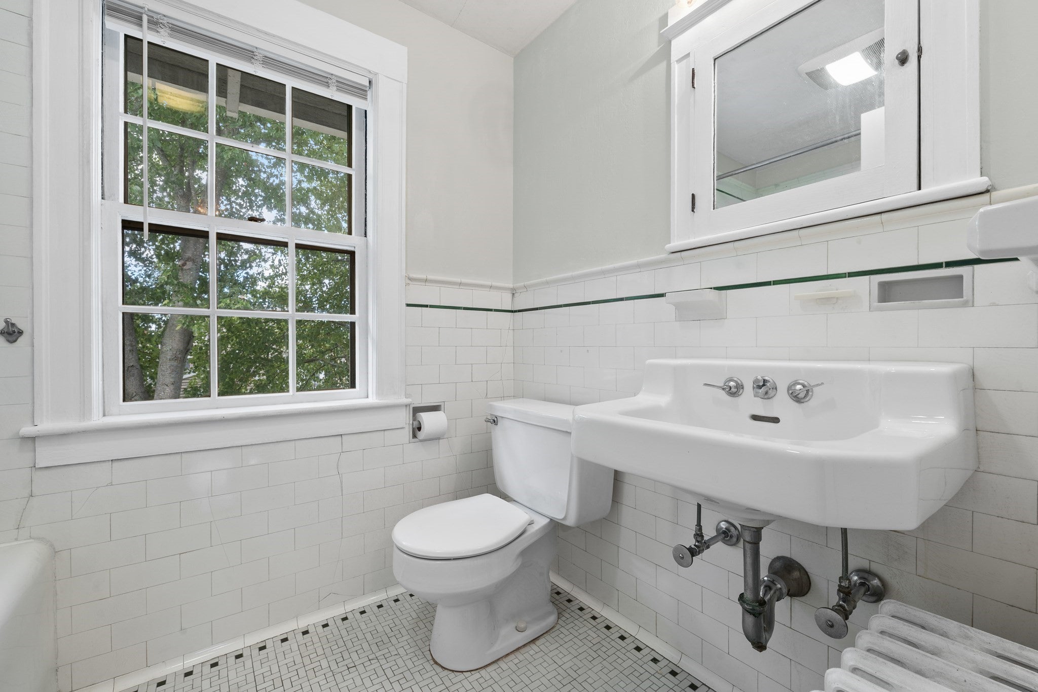 525 Lynn Fells Parkway, Melrose, MA Photo #28