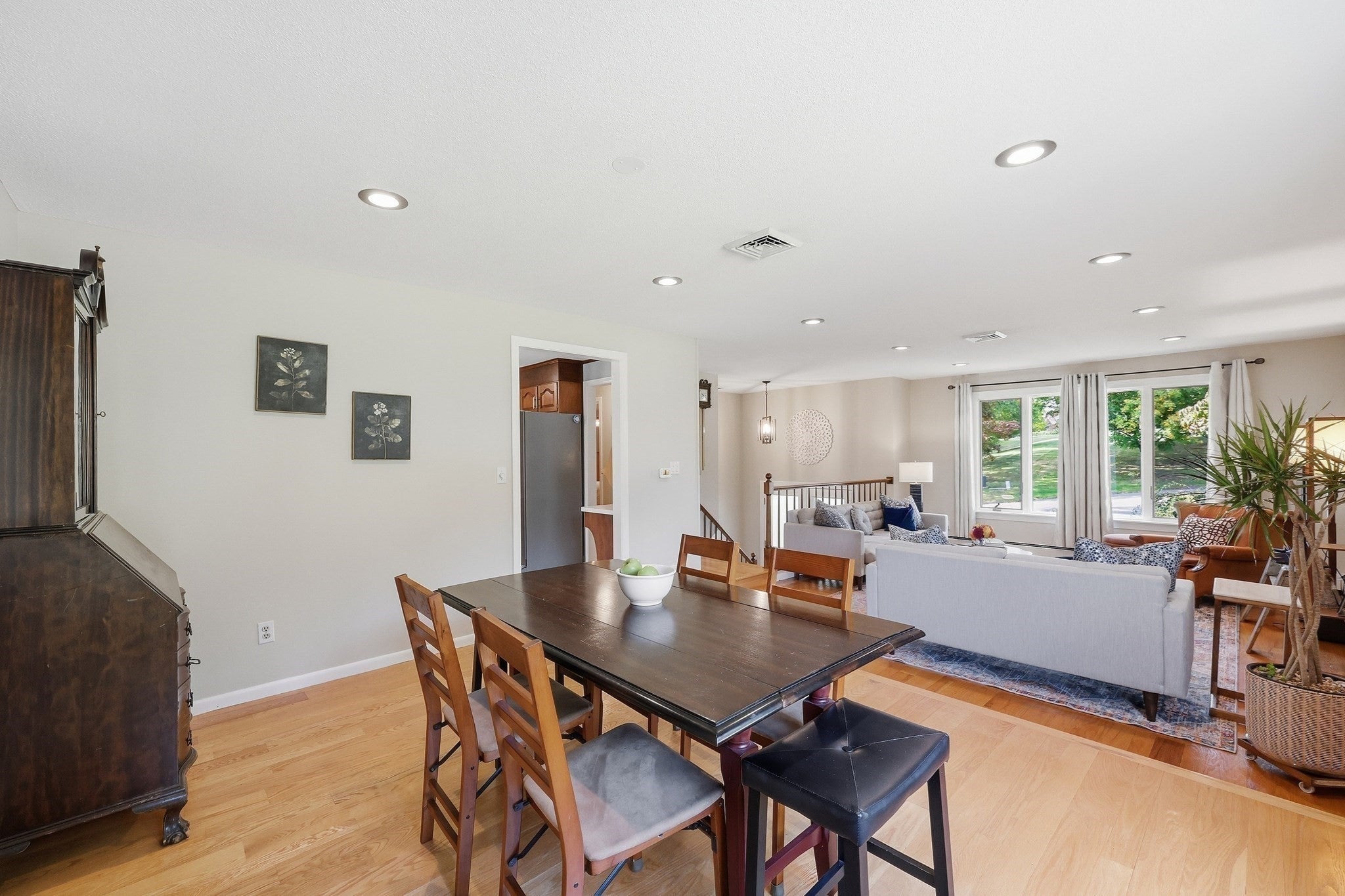 36 Goldenview Drive, West Springfield, MA, 36 Goldenview Drive, West Springfield, MA Photo #6