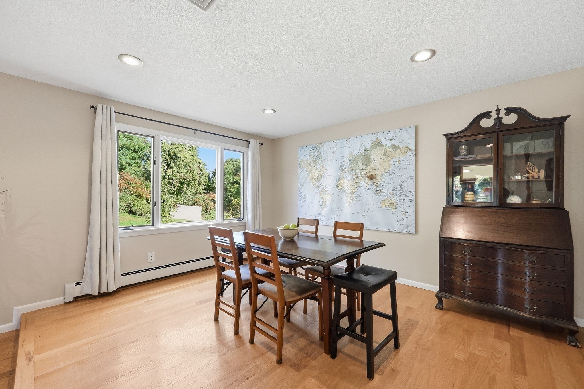 36 Goldenview Drive, West Springfield, MA, 36 Goldenview Drive, West Springfield, MA Photo #5