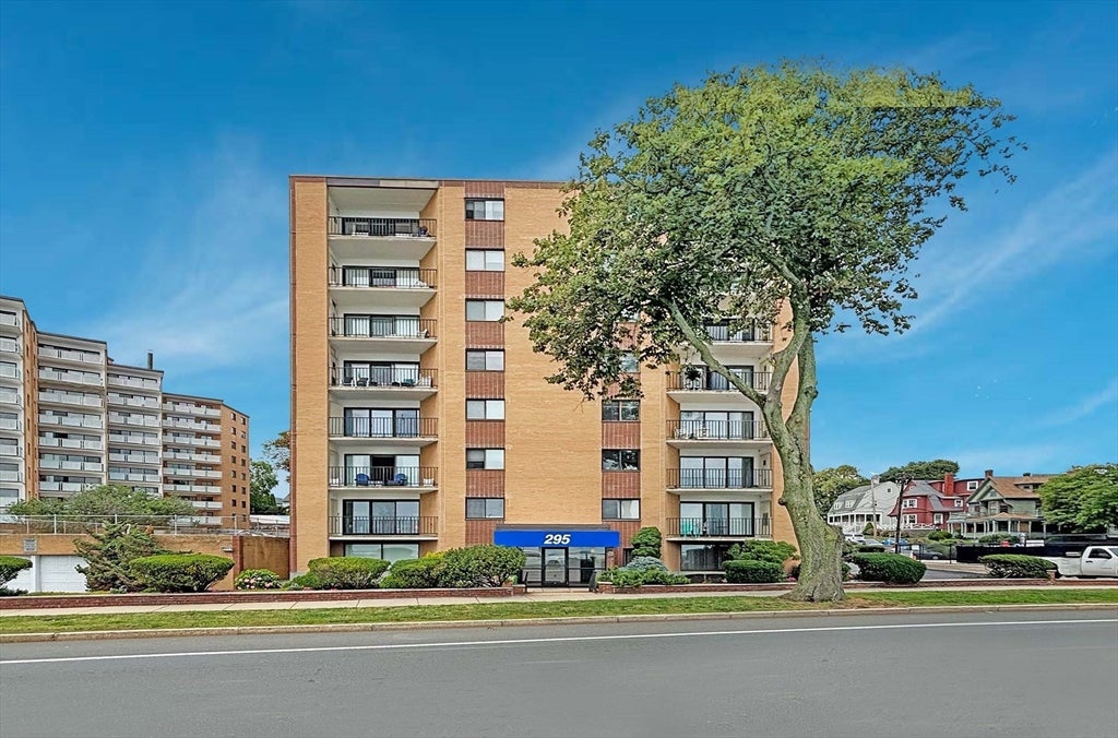 295 Lynn Shore Dr #104, Lynn, MA, 295 Lynn Shore Dr #104, Lynn, MA Photo #1