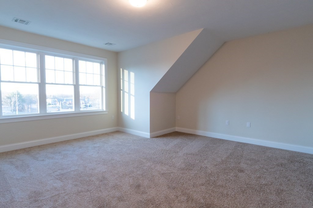 Medfield, Massachusetts 02052, United States, 1 Bedroom Bedrooms, ,1 BathroomBathrooms,Residential,Active,95752