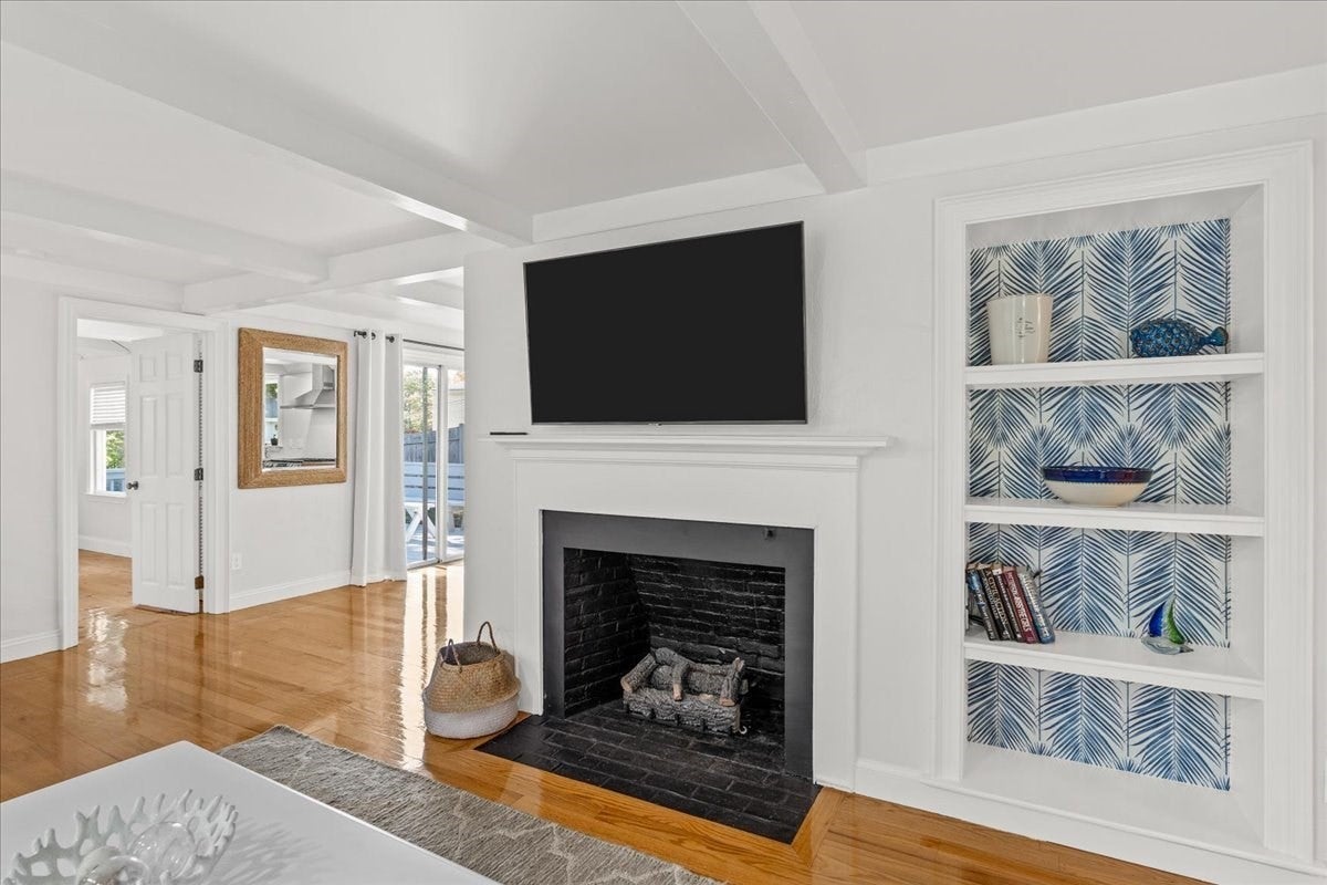 8 Forest Ave, Cohasset, MA Photo #6