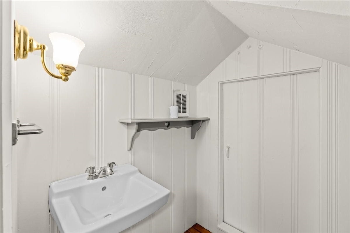 8 Forest Ave, Cohasset, MA Photo #23