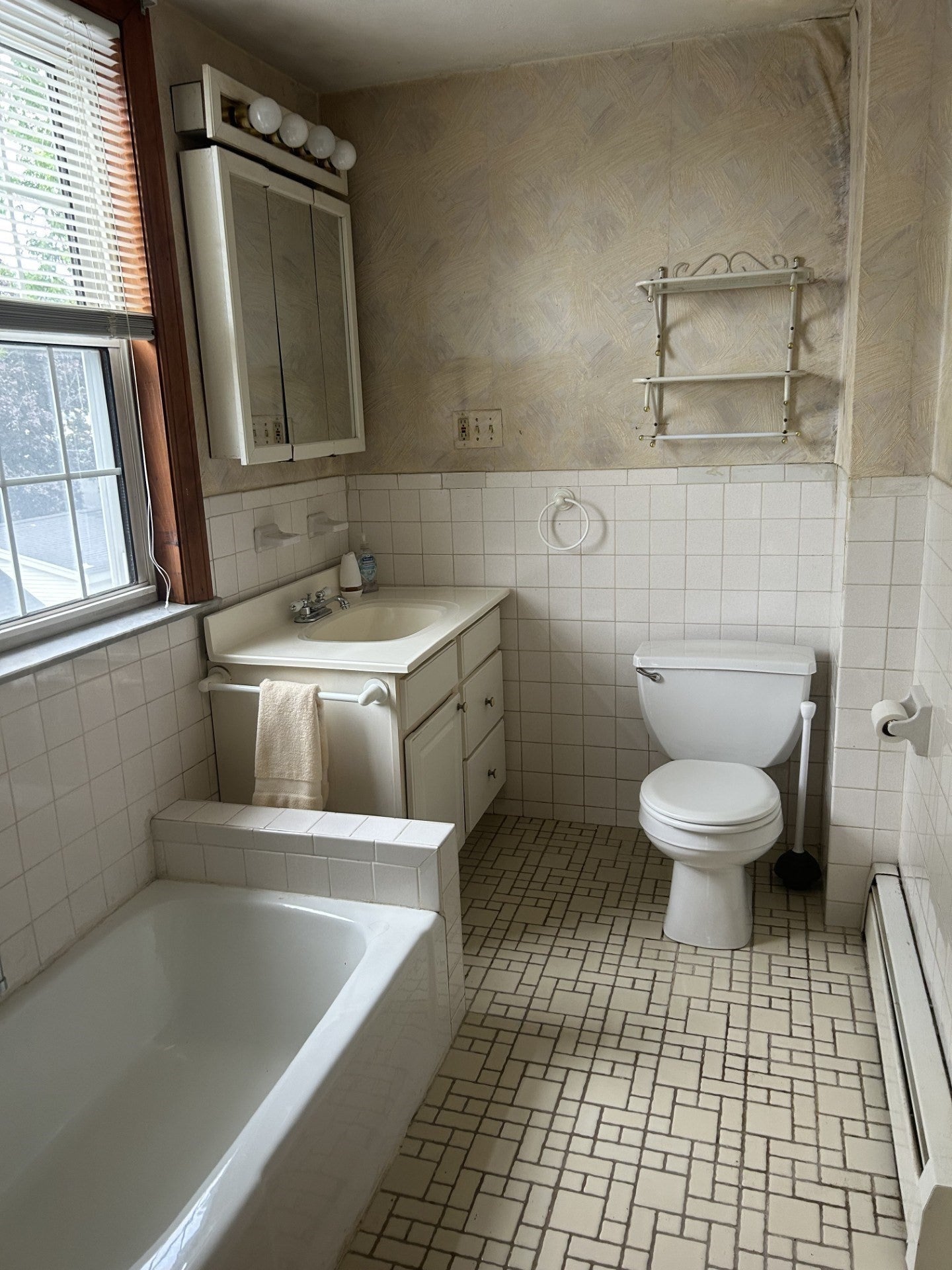 331 Vane Street, Revere, MA Photo #11