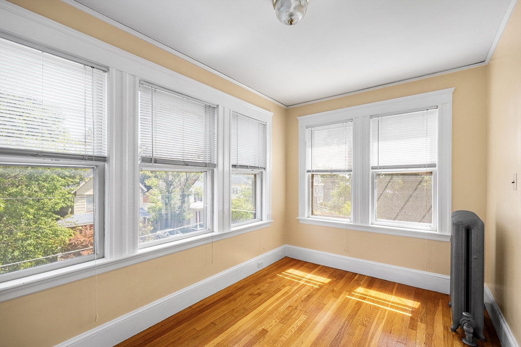 154 Mount Vernon St