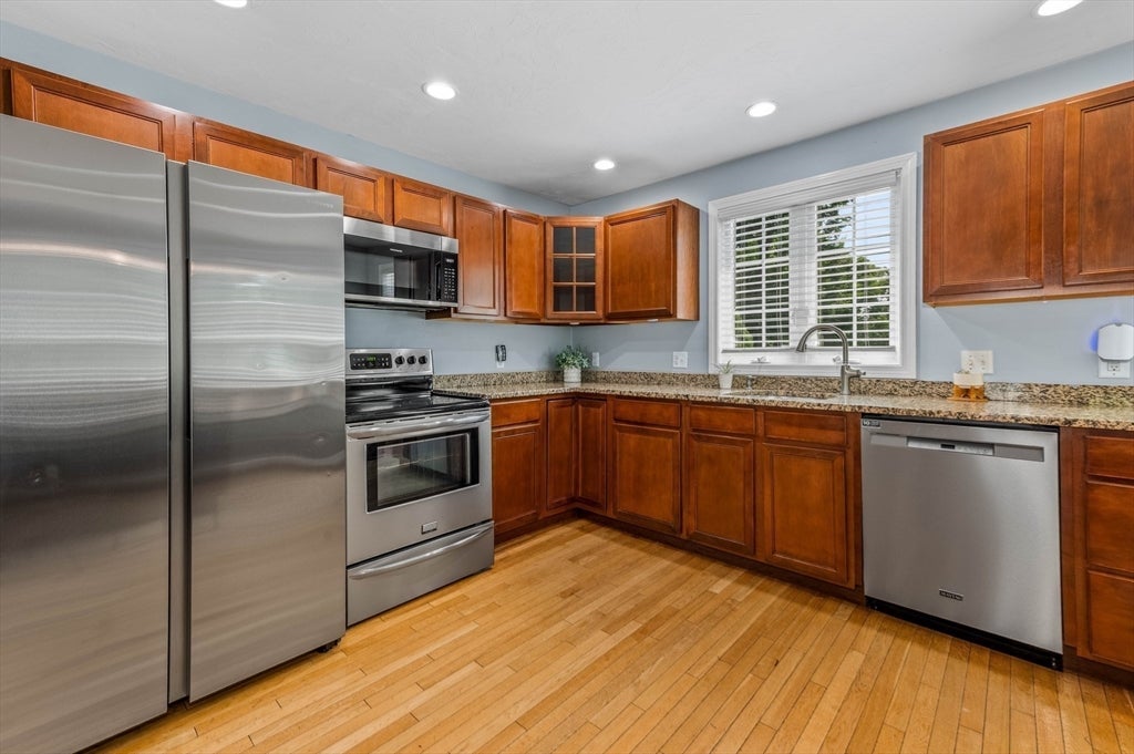 77 Oakcrest Drive, North Attleboro, MA, 77 Oakcrest Drive, North Attleboro, MA Photo #5