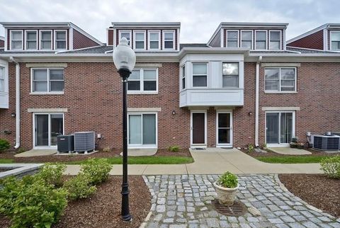 Photo of 142 Quincy Shore Dr #142, Quincy, MA 02171 (MLS # 73484556)