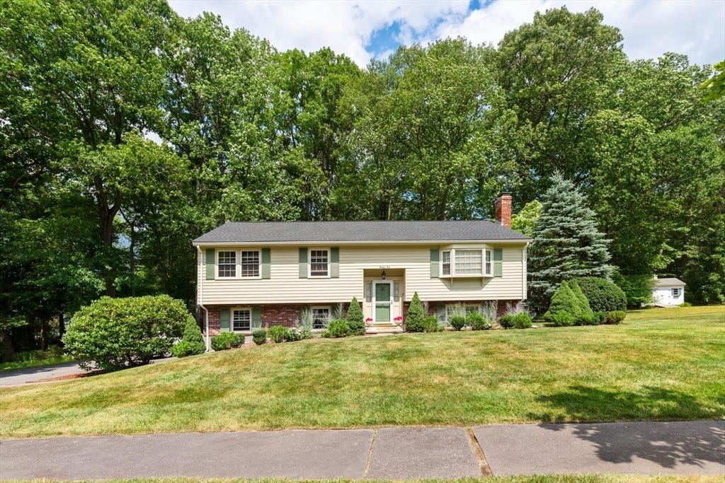 Photo of 25 Lisa Lane, Reading, MA 01867 (MLS # 73555815)