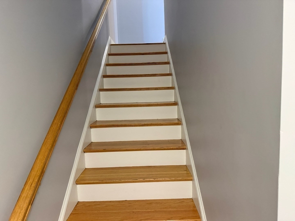 527 E 6th St #1, Boston, MA Photo #12