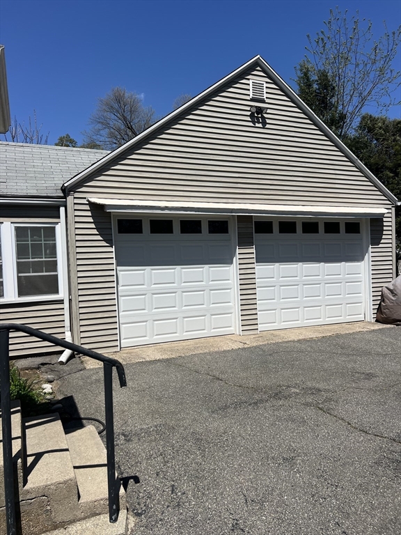 109 Eddywood St, Springfield, MA, 109 Eddywood St, Springfield, MA Photo #6