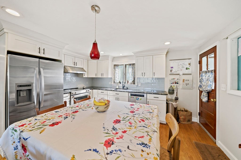 22 Clover Ln, Scituate, MA, 22 Clover Ln, Scituate, MA Photo #5