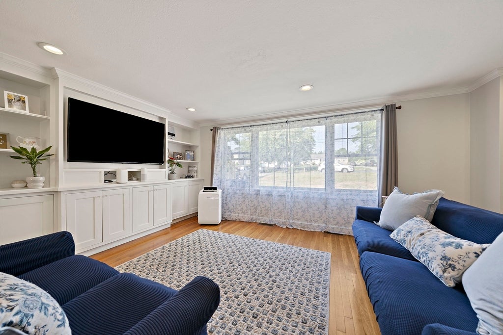 22 Clover Ln, Scituate, MA, 22 Clover Ln, Scituate, MA Photo #8