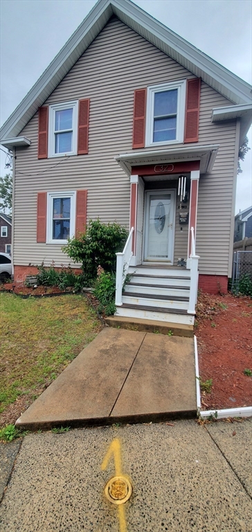 32 Clarendon Ave