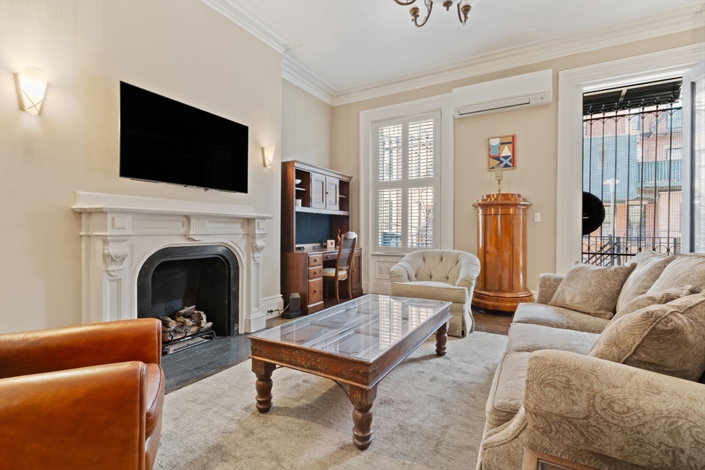 128 Marlborough Street 2