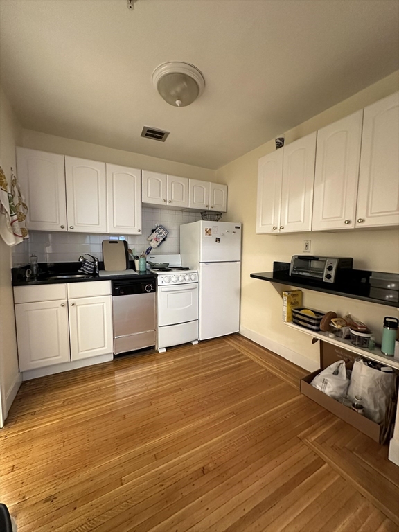 300 Marlborough Street 3