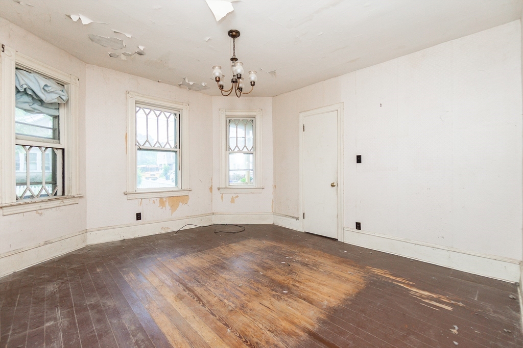 270 Garden St