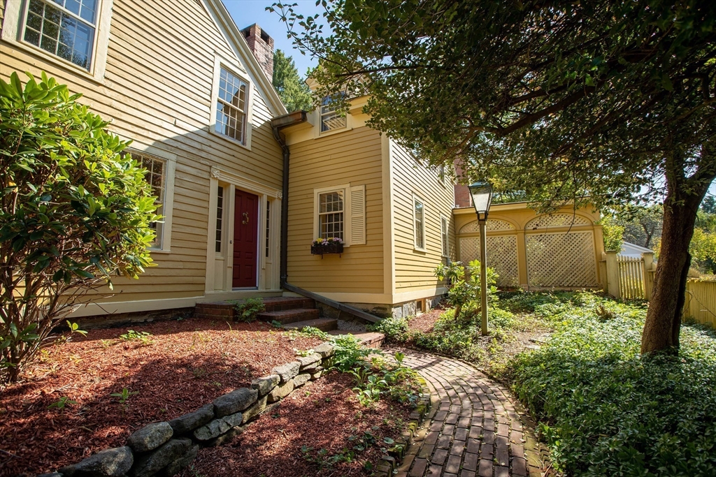 105 Church St