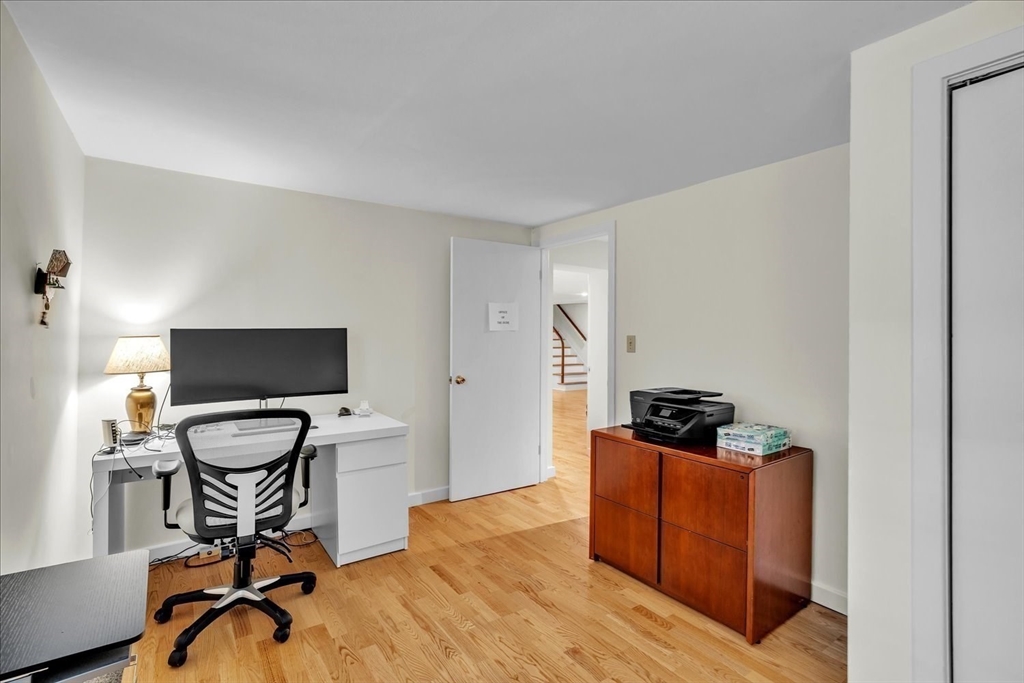 Dover, Massachusetts 02030, United States, 4 Bedrooms Bedrooms, ,4 BathroomsBathrooms,Residential,Active,153569