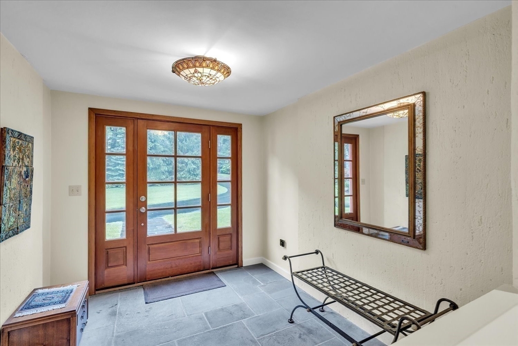 Dover, Massachusetts 02030, United States, 4 Bedrooms Bedrooms, ,4 BathroomsBathrooms,Residential,Active,153569