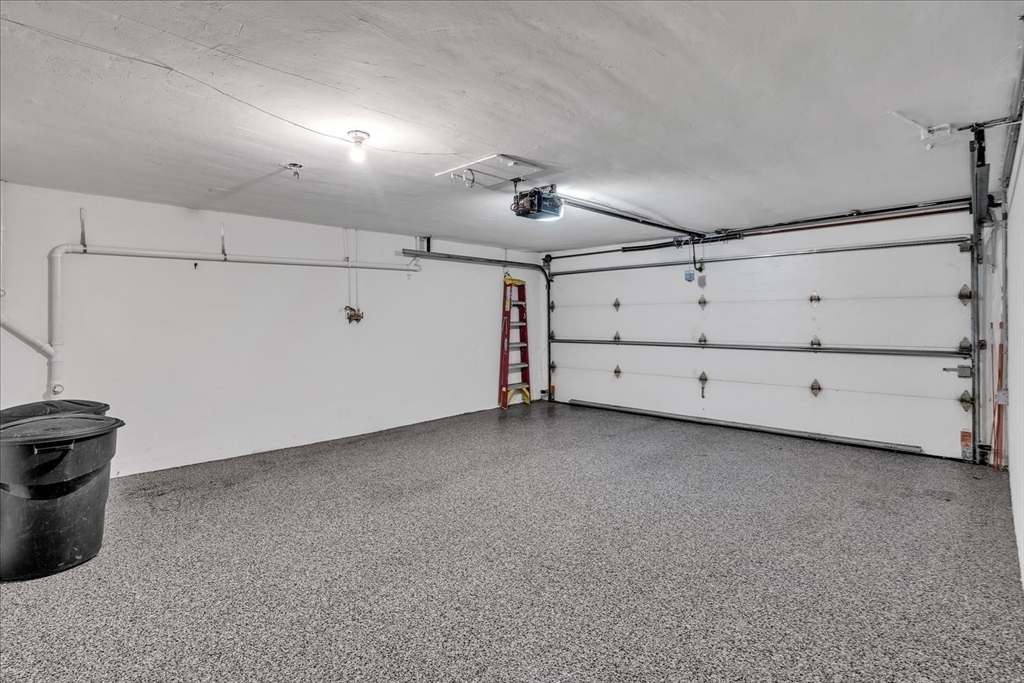 Dover, Massachusetts 02030, United States, 4 Bedrooms Bedrooms, ,4 BathroomsBathrooms,Residential,Active,153569