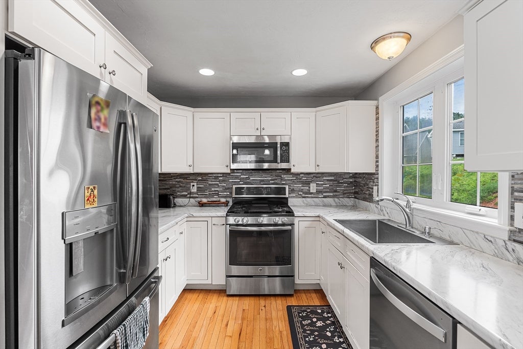 20 Boxwood Dr
