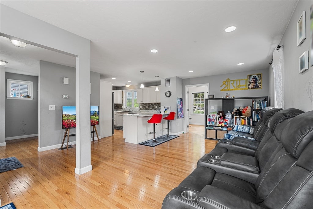 20 Boxwood Dr, Littleton, MA, 20 Boxwood Dr, Littleton, MA Photo #7