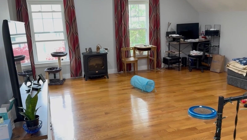 26 Orchard St, Leominster, MA, 26 Orchard St, Leominster, MA Photo #26