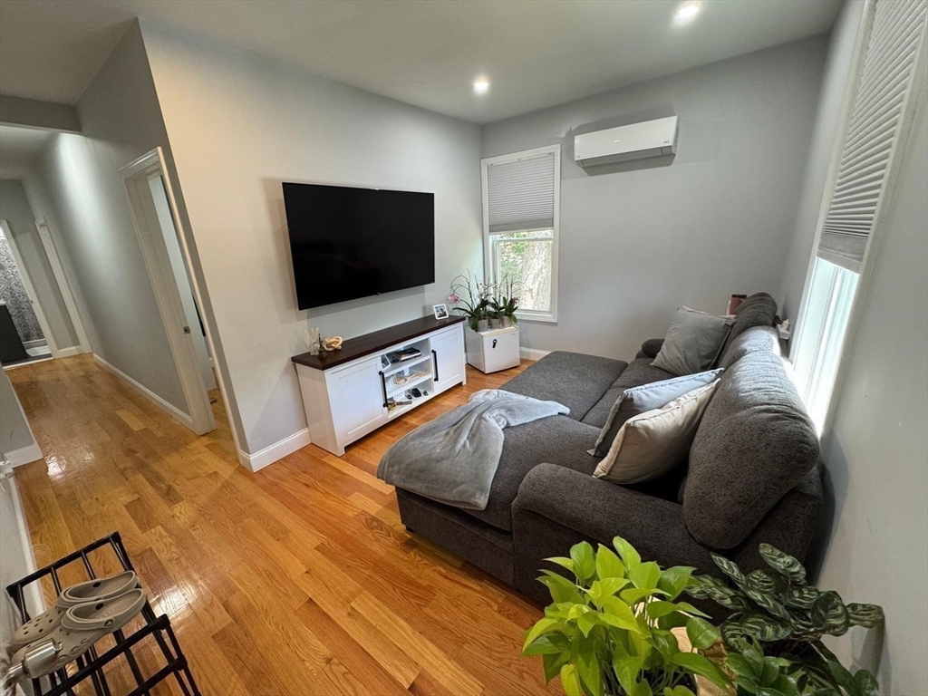 26 Orchard St, Leominster, MA, 26 Orchard St, Leominster, MA Photo #9
