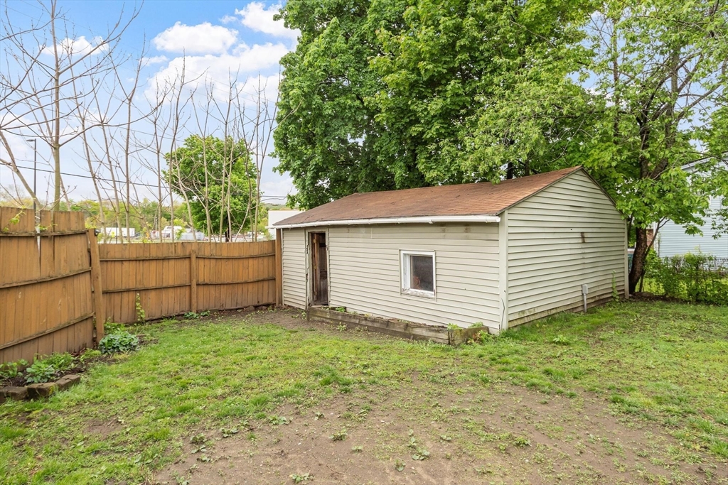 77 Mack Rd