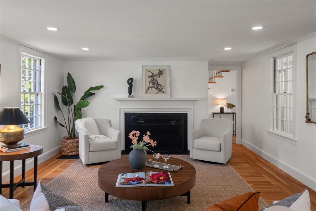 25 Chestnut Hill Rd