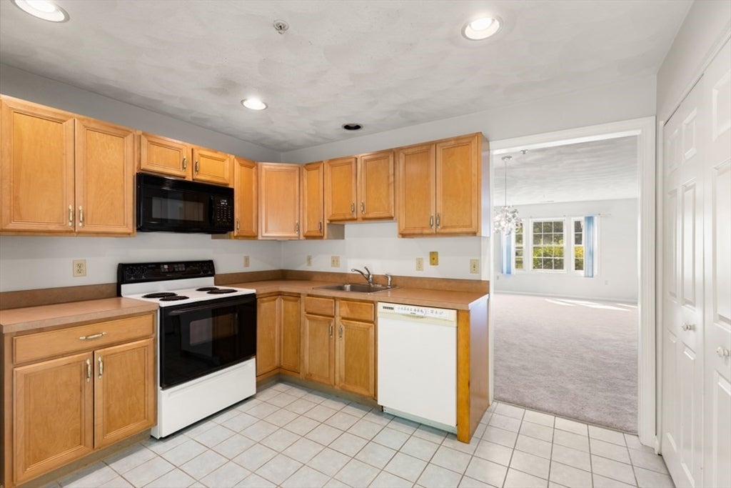 396 Boston Rd #302, Billerica, MA Photo #7
