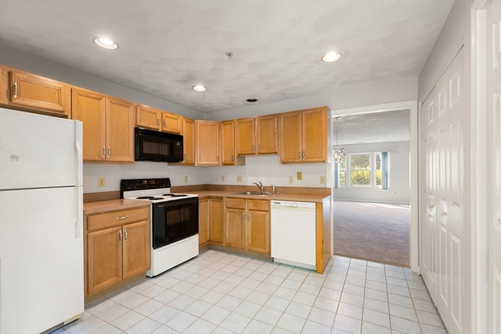 396 Boston Rd 302