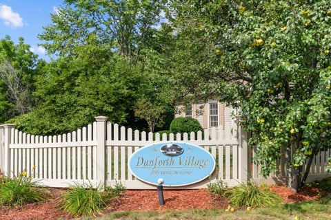 Photo of 396 Boston Rd #302, Billerica, MA 01821 (MLS # 73569957)