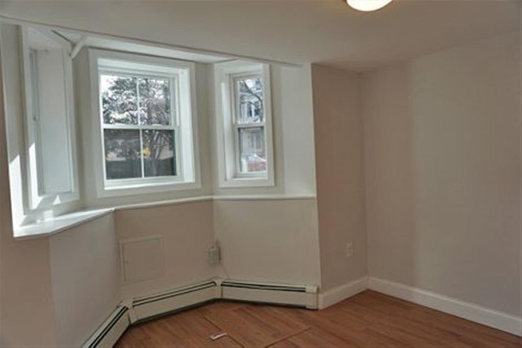192 Central St #B, Somerville, MA Photo #2
