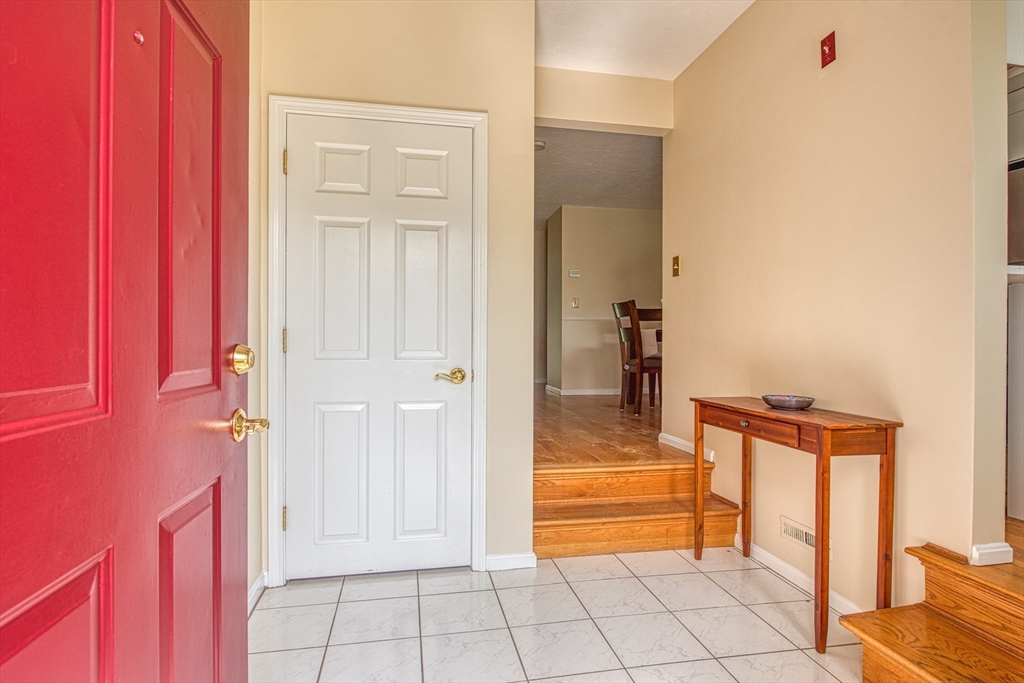 28 Gaslight Ln 28