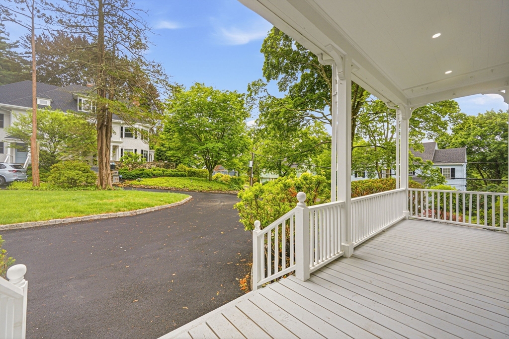 14 Hillside Ave